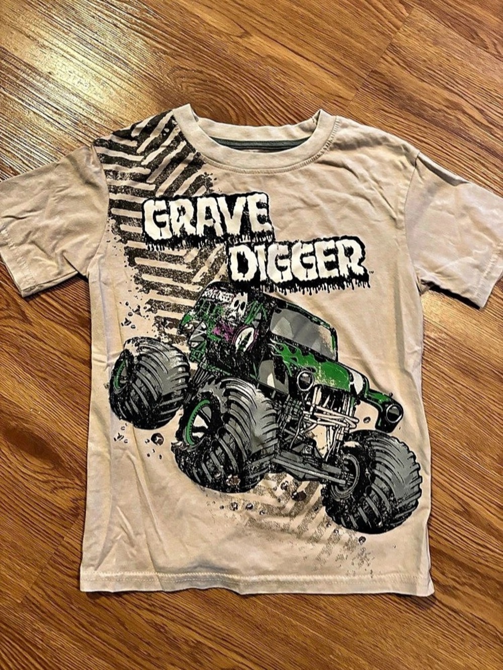 Monster Jam Grave Digger Graphic T-Shirt Boys Size 7 Gray & Green